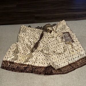 Casual Cream and Brown Geometric Pattern Shorts